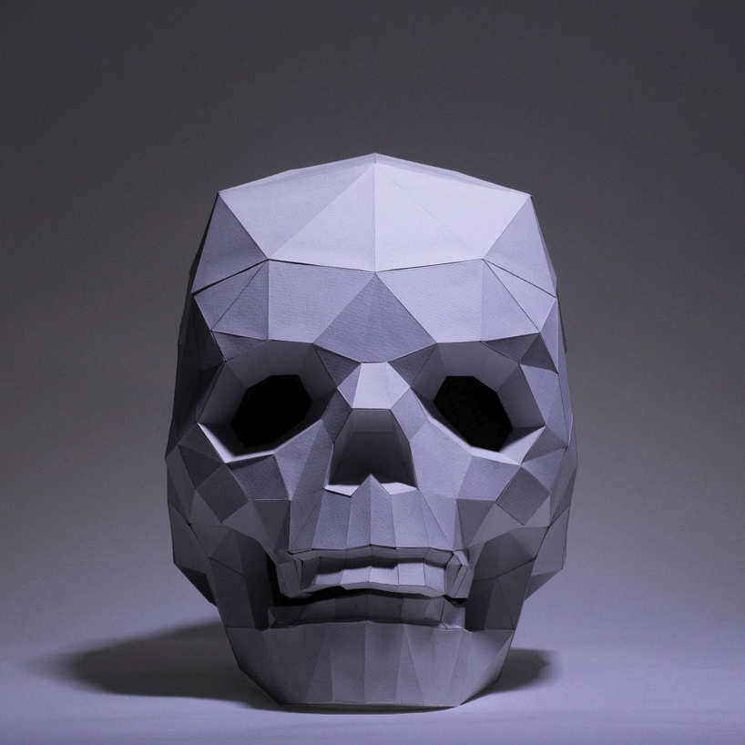 
                  
                    Skull Model Papercraft Kit
                  
                