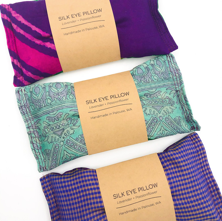 
                  
                    Silk Eye Pillow :: Lavender/Passionflower
                  
                