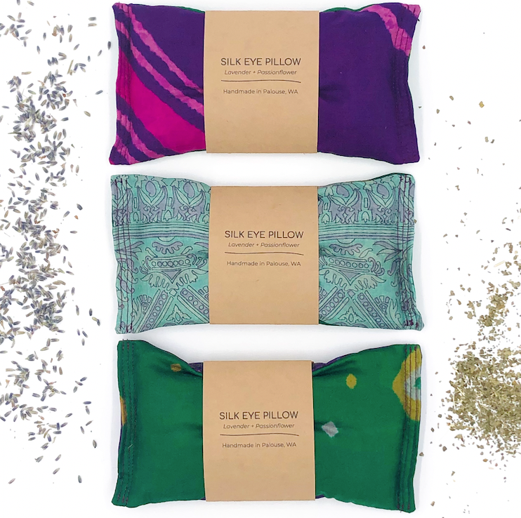 
                  
                    Silk Eye Pillow :: Lavender/Passionflower
                  
                