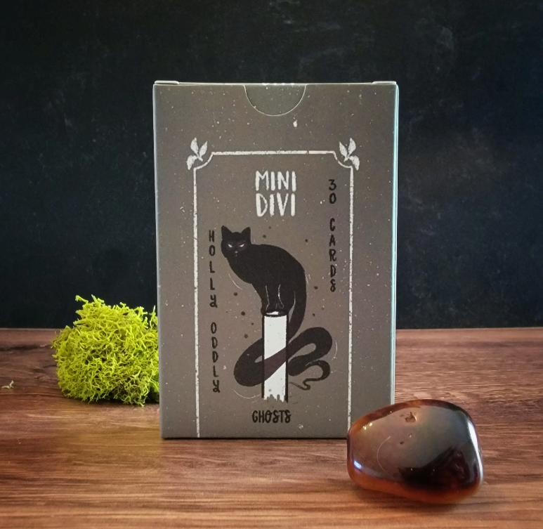
                  
                    Teeny Tiny Tarot + Mini Divi Set
                  
                